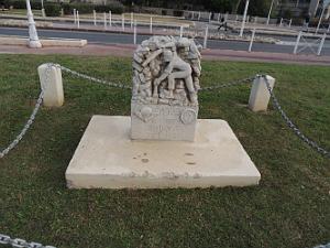 2017 10 23 TOULON 35 EME ANNIVERSAIRE  ATTENTAT DU DRAKKAR (1)